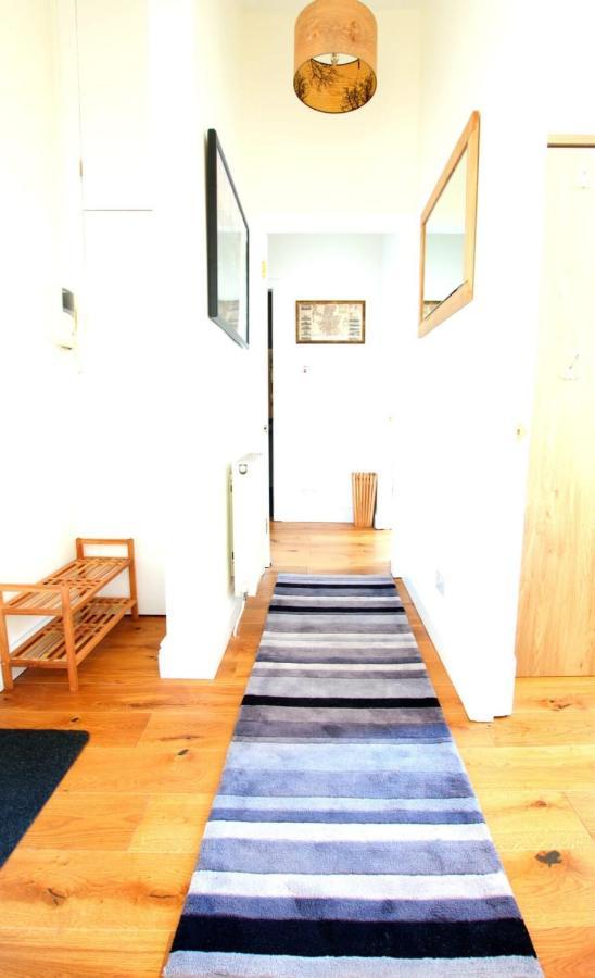 Cozy 2 Bedroom Apartment At Heart Of The Эдинбург Экстерьер фото